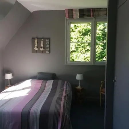 Les Glycines Couette-café