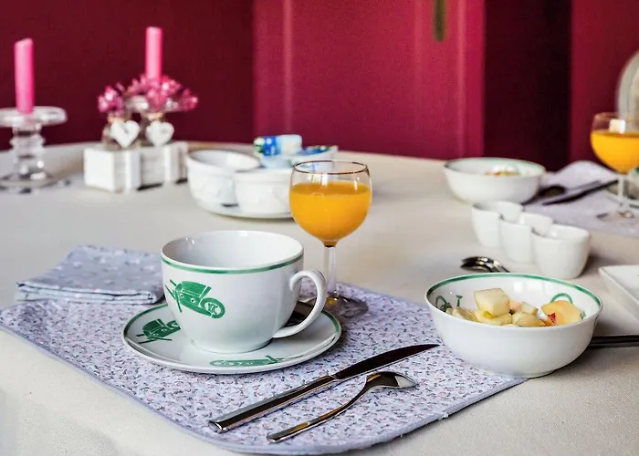 Les Glycines 4* Croix