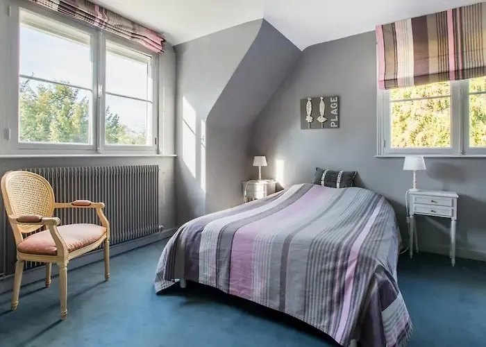 Les Glycines Couette-café